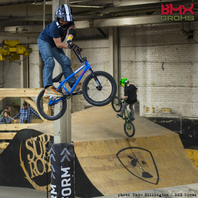 Nahum Billington X-up air