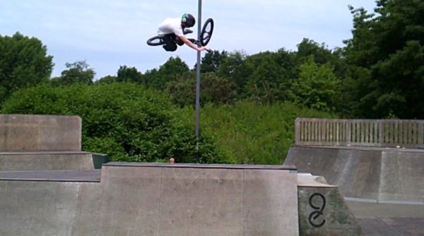 4074246C-AB0B-4C76-A503-A3658248662A